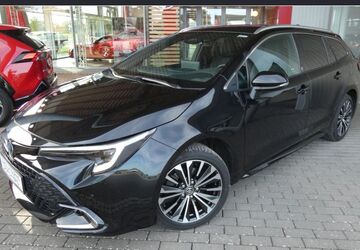 Toyota Corolla 6.900 km 33.850 &euro; Warmsen 31606