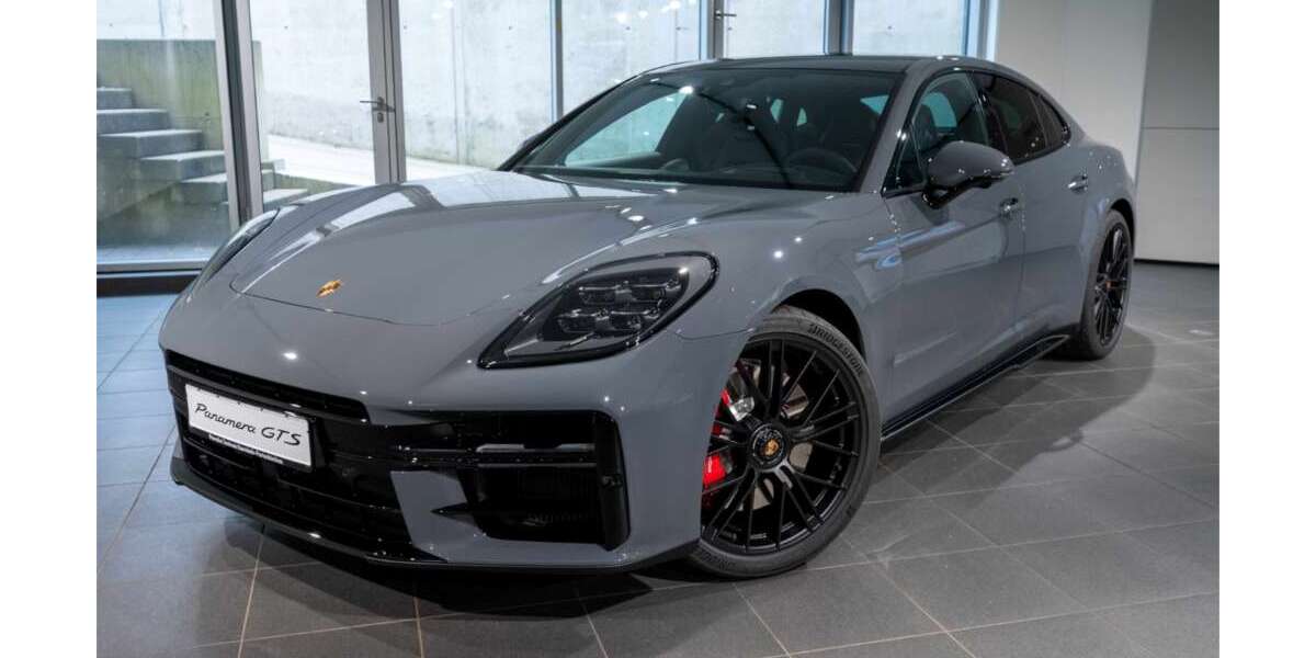 Porsche Panamera 9.000 km 163.490 &euro; Grainau 82491