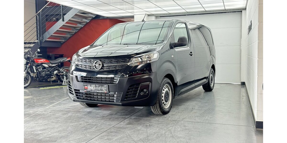 Opel Vivaro Cargo 1.5 D Edition M 1.Hand Sitzhzg 9.900 km 22.650 &euro; Lich 35423
