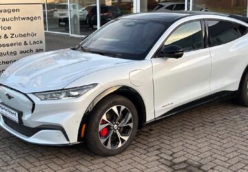 Ford Mustang Mach-E 40.000 km 34.900 &euro; Syke 28857