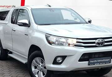 Toyota Hilux 220.049 km 21.850 &euro; Widdern 74259