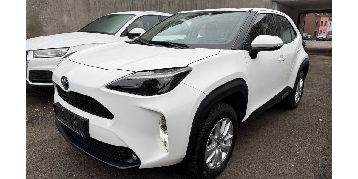 Toyota Yaris Cross 61.000 km 19.900 &euro; Saarbrücken - Burbach 66115