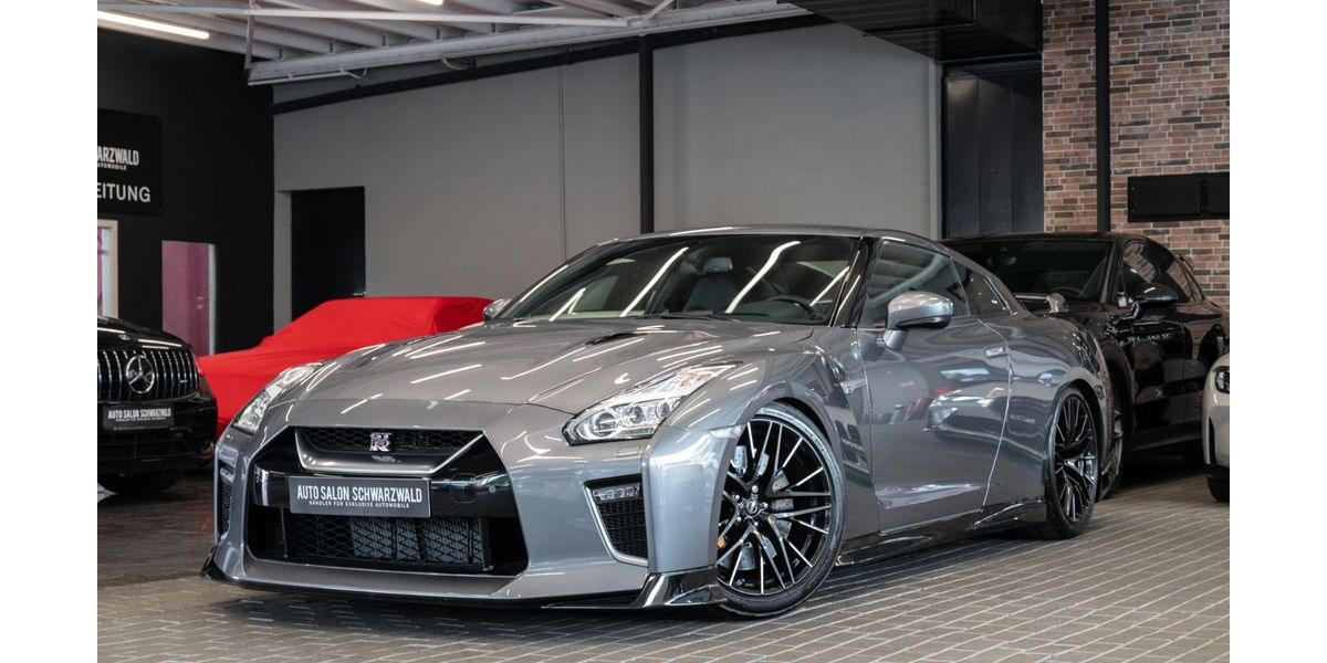 Nissan GT-R 8.558 km 199.990 &euro; Trossingen 78647