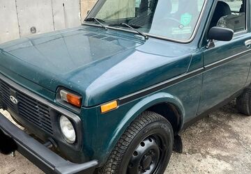 Lada Niva 95.000 km 4.990 &euro; Bernitt 18249