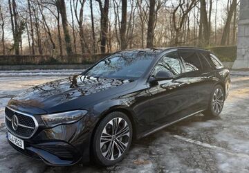 Mercedes-Benz E 300 12.570 km 66.000 &euro; Berlin 12099