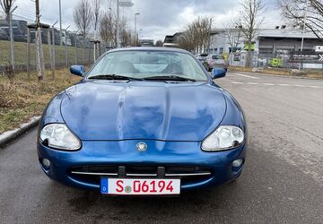 Jaguar XK8 108.000 km 9.499 &euro; Fellbach 70736