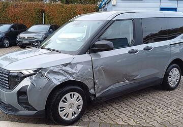 Ford Tourneo Courier 7.950 km 16.980 &euro; Essen 45307
