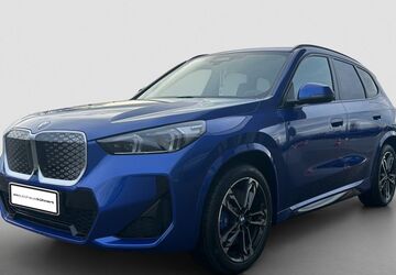 BMW iX1 2.026 km 48.575 &euro; Hilmersdorf 09429