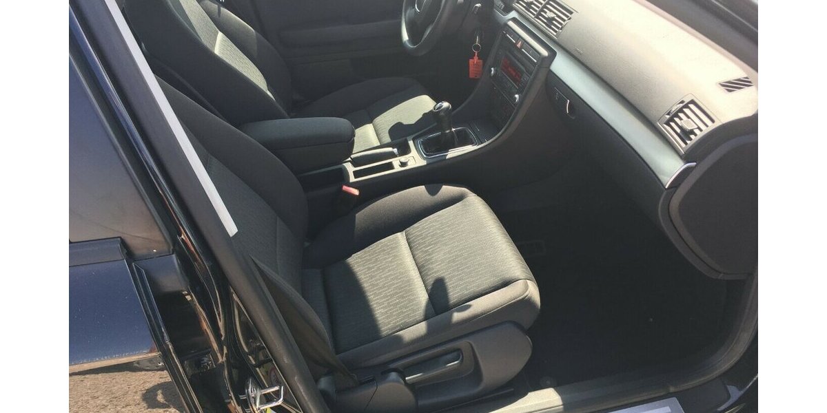 Audi A4 Kombi,Klimaaut.,PDC.,Tüv Neu ! 199.000 km 4.999 &euro; Himmelkron 95502