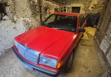 Mercedes-Benz 190 212.000 km 7.900 &euro; Siegburg 53721