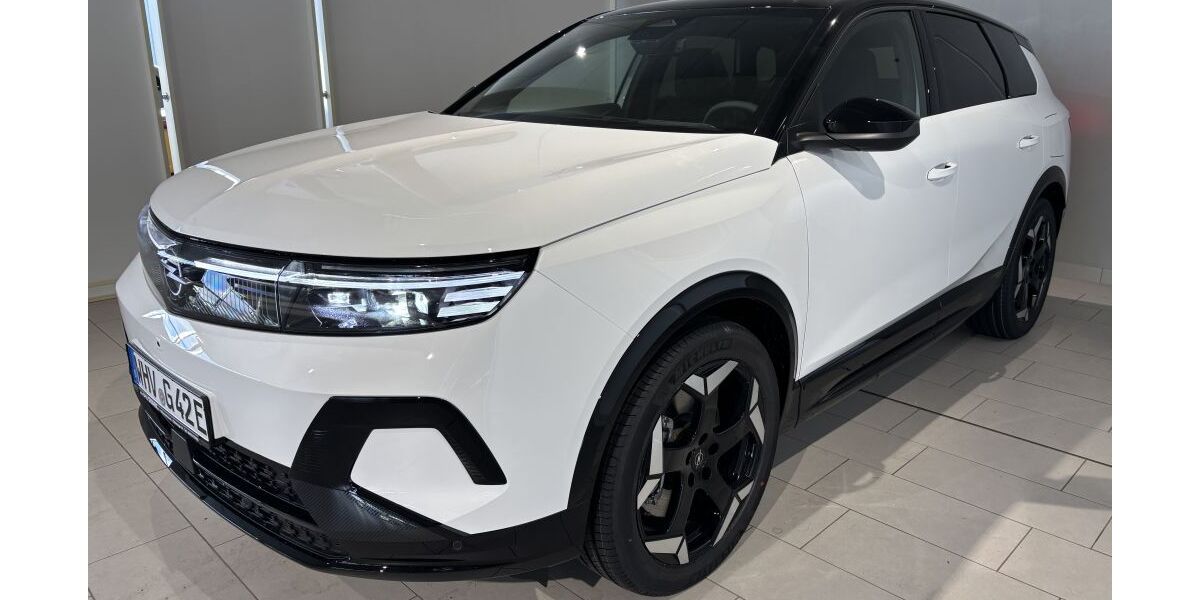 Opel Grandland (X) 2.426 km 55.990 &euro; Wilhelmshaven 26389