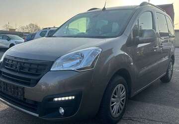 Peugeot Partner 145.000 km 8.700 &euro; Neuss 41469