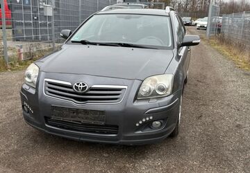 Toyota Avensis 183.360 km 4.499 &euro; salzhausen 21376