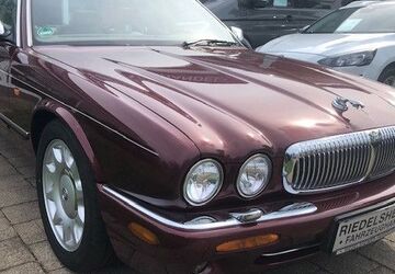 Jaguar Daimler 131.893 km 27.880 &euro; Zeven 27404