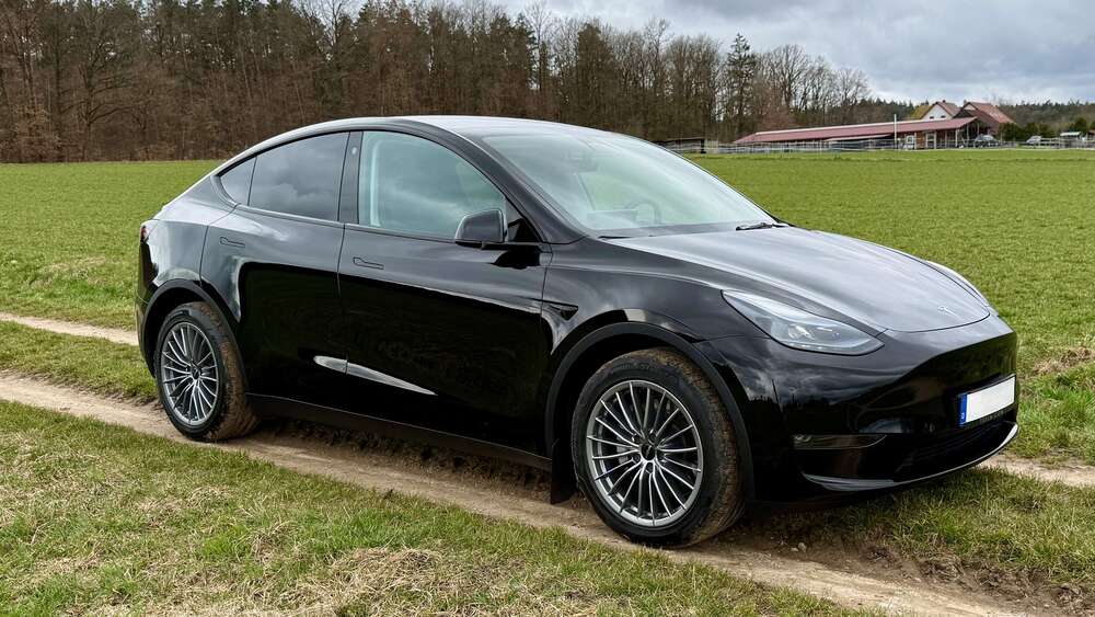 Tesla Model Y 59.700 km 33.900 &euro; Bamberg 96049