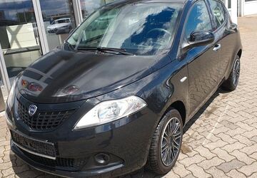 Lancia Ypsilon 23.766 km 11.950 &euro; Kleinkitzighofen-Lamerdingen 86862