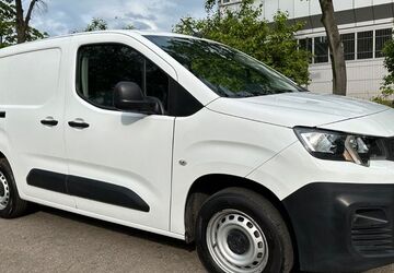 Peugeot Partner 161.000 km 9.401 &euro; Berlin 13597