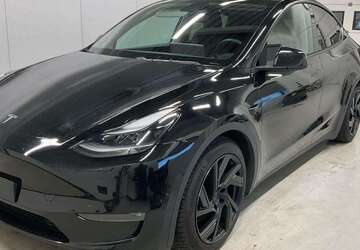 Tesla Model Y 72.072 km 35.885 &euro; Uetersen bei Hamburg 25436