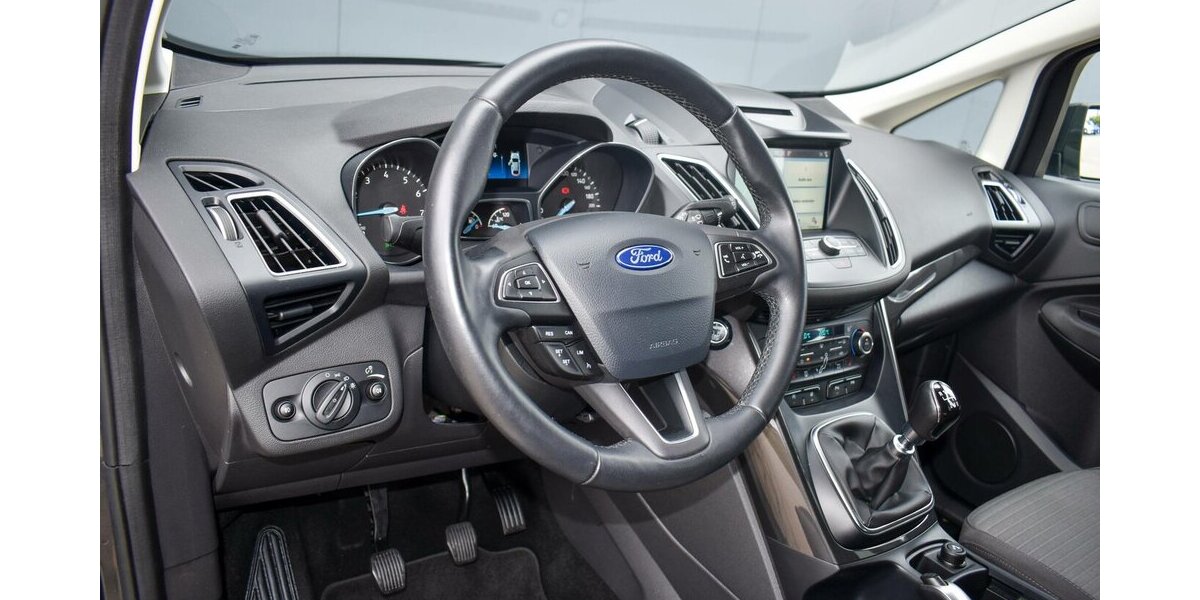 Ford Grand C-MAX Titanium EcoBoost 1.5l M/T 71.415 km 13.450 &euro; Höchberg-Würzburg 97204