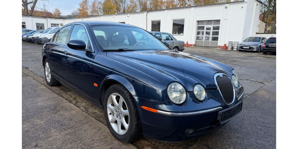 Jaguar S-Type 248.741 km 3.790 &euro; Leipzig 04178