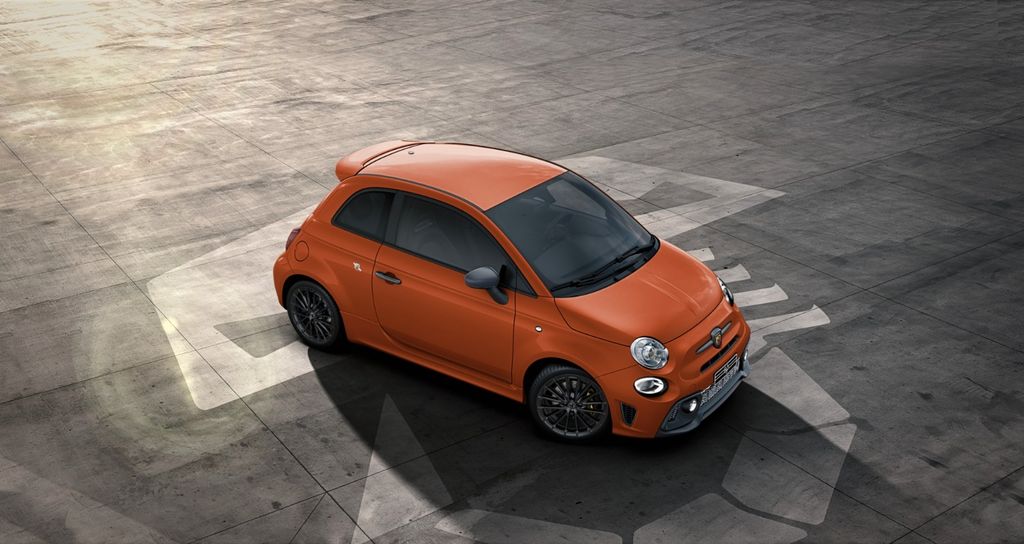 Abarth 695 6.680 km 28.990 &euro; Kehl am Rhein 77694