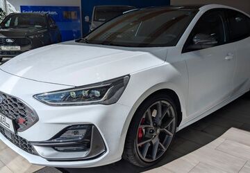 Ford Focus 9.500 km 33.490 &euro; Plauen 08525