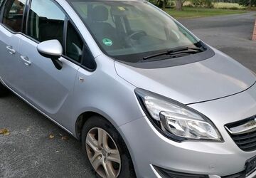 Opel Meriva 280.000 km 2.499 &euro; Paderborn 33100