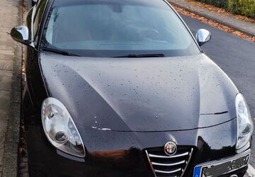 Alfa Romeo Giulietta 165.000 km 7.700 &euro; Munster 29633