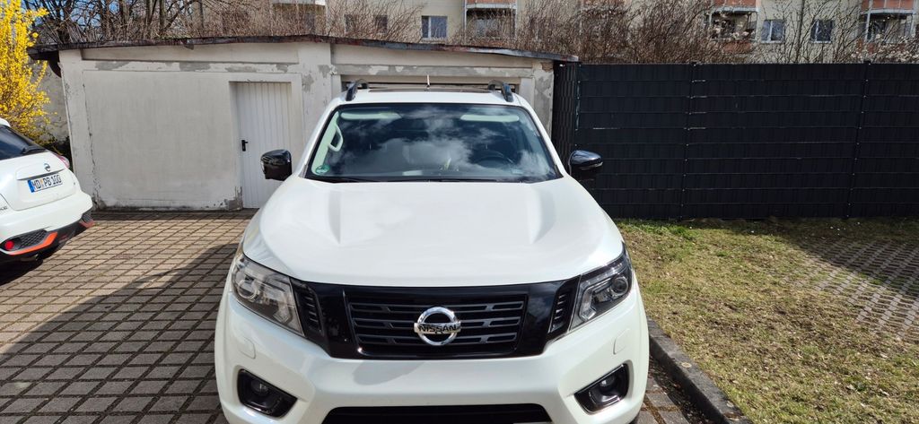 Nissan Navara 65.000 km 31.400 &euro; Magdeburg 39112