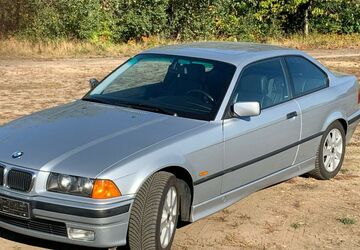 BMW 323 132.000 km 15.999 &euro; Senftenberg 01968
