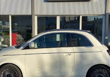 Fiat 500e 28.700 km 18.990 &euro; Asperg 71679