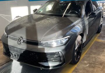 VW Passat 17.792 km 45.888 &euro; Hamburg 22761