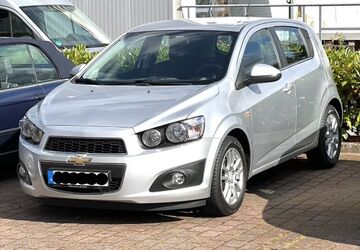 Chevrolet Aveo 83.000 km 4.900 &euro; Schleswig 24837