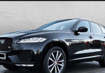 Jaguar F-Pace 25.900 km 42.680 &euro; Regensburg 93059