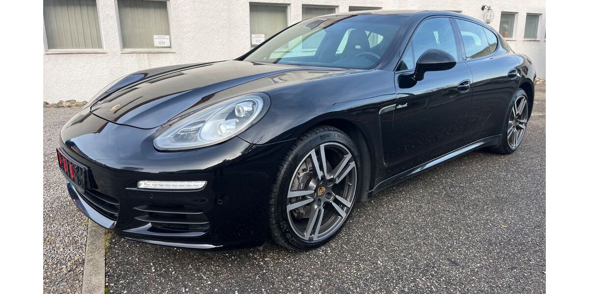 Porsche Panamera 198.000 km 24.990 &euro; Mönsheim 71297