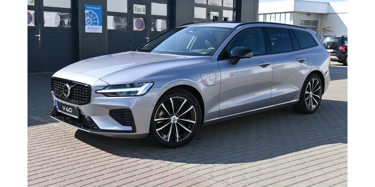 Volvo V60 18.900 km 48.400 &euro; Jüterbog 14913