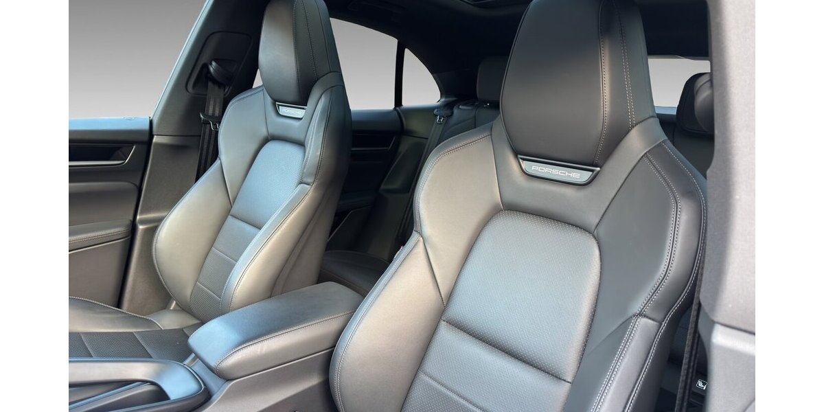 Porsche Macan Electric 4 Chrono Pano Sportsitz 0,25% 12.490 km 79.500 &euro; Wuppertal 42327