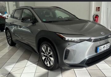 Toyota bZ4X 13.000 km 35.900 &euro; Siegburg 53721