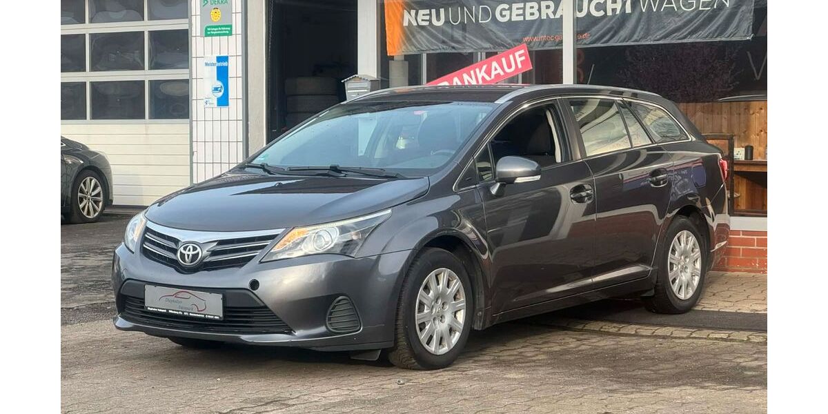 Toyota Avensis 353.000 km 4.400 &euro; Diepholz 49356