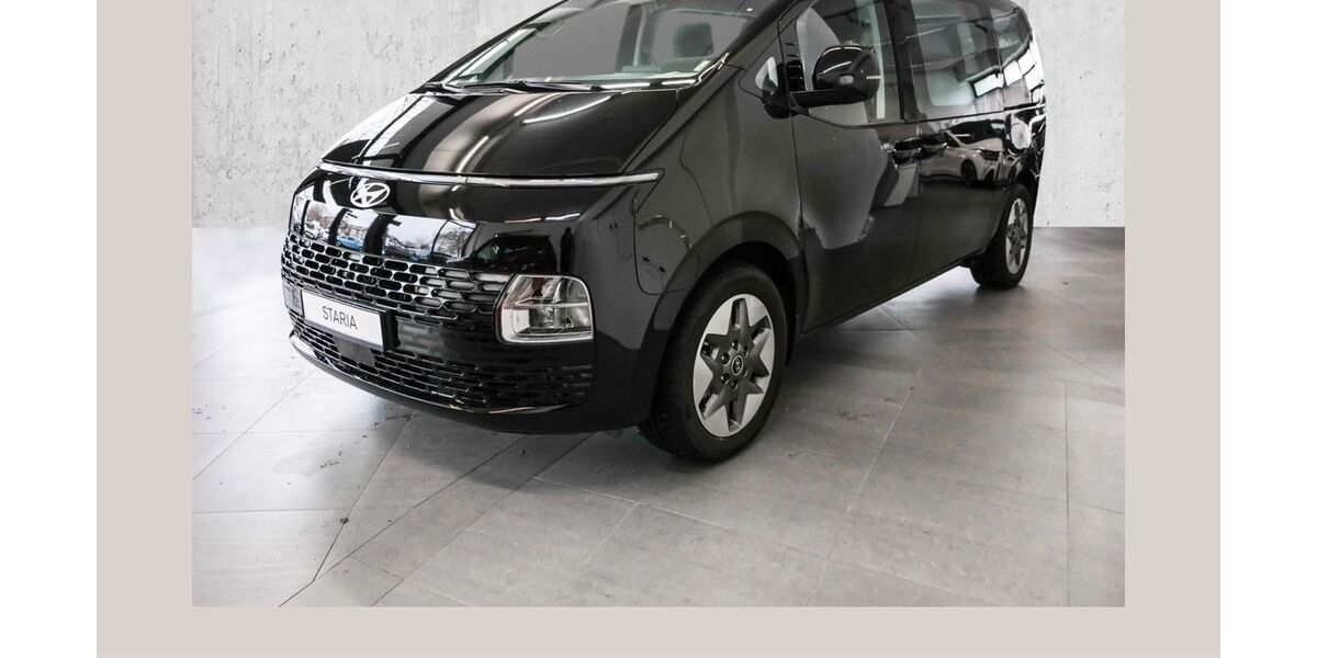 Hyundai STARIA 16.671 km 38.380 &euro; Köln Süd 50968