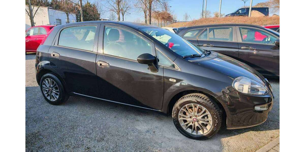 Fiat Punto 57.669 km 8.900 &euro; Bernburg / Baalberge 06406