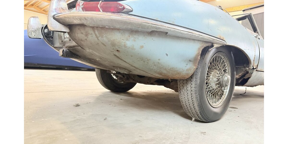 Jaguar E-Type Series 1.5 OTS Roadster 4.2 litre 54.321 km 28.800 &euro; Landsberg am Lech 86899