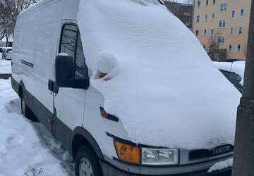 IVECO Daily 196.000 km 4.600 &euro; Leinefelde-Worbis 37327