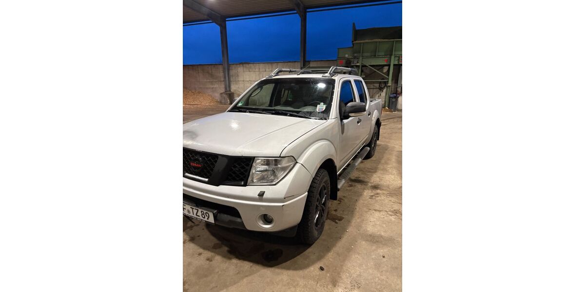 Nissan Navara 178.000 km 10.000 &euro; Erfurt 99087
