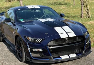 Ford Mustang 23.000 km 118.900 &euro; Leutenbach 71397