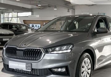 Skoda Fabia 4.901 km 23.990 &euro; Oldenburg 26123