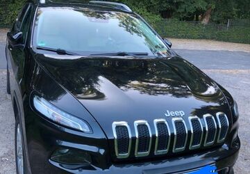 Jeep Cherokee 307.000 km 8.900 &euro; Hamburg 21079