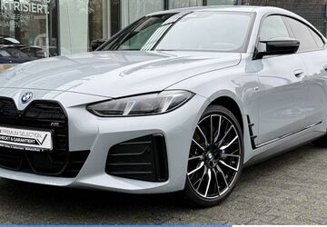 BMW i4 24.306 km 53.860 &euro; Mülheim 45472