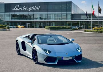 Lamborghini Aventador 30.300 km 285.000 &euro; Grünwald 82031