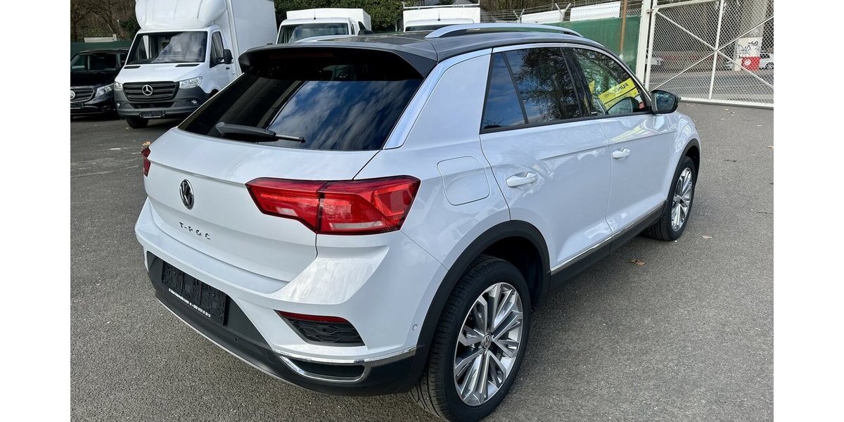 VW T-Roc IQ.DRIVE LED Navi PDC SHZ 127.074 km 16.900 &euro; Mainz 55122